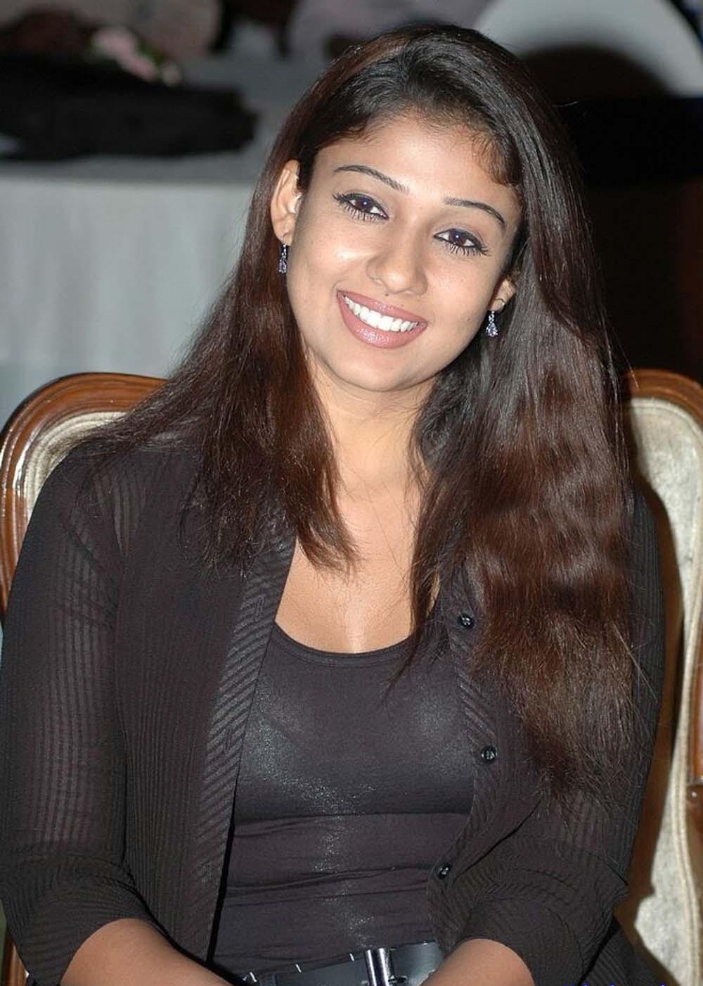 simbu nayanthara fake nude cafe upskirt teasing video free